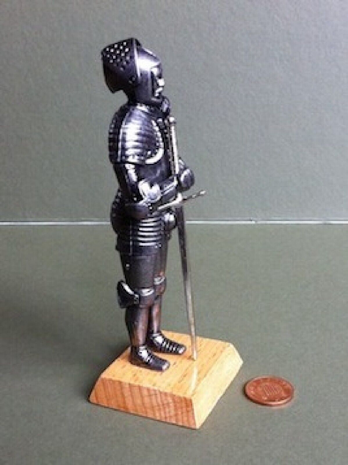 Foot Combat Armour, King Henry VIII, Dolls House Miniature, Knight Figure, Metal