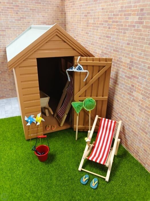 1/12 Scale Dolls House, Miniatures, Pair of Green Fishing Nets