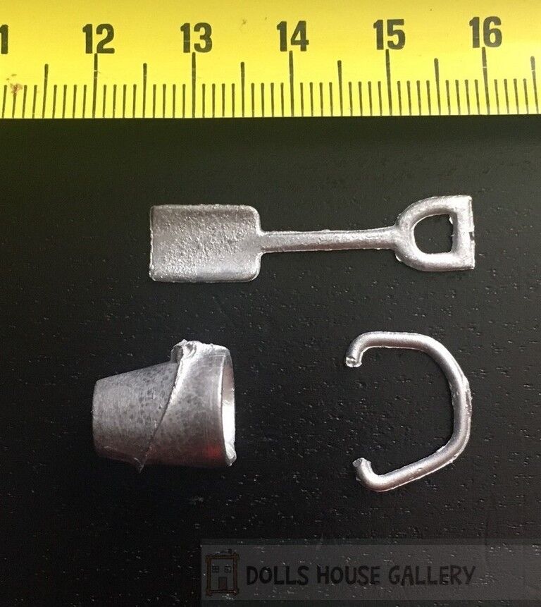 Pewter Seaside Bucket & Spade, Dolls House Miniature,