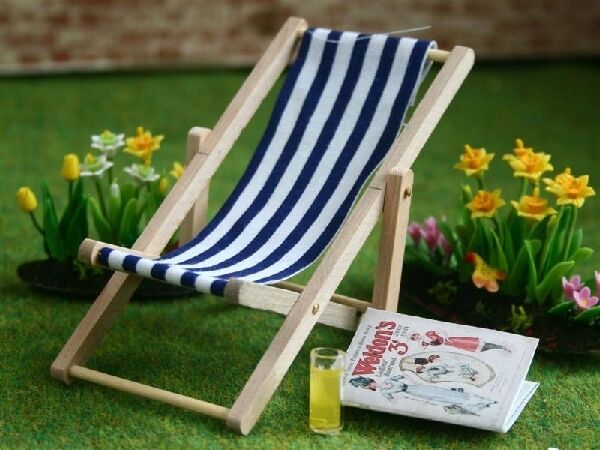 Folding Deck Chair Choice Of Colours, Dolls House Miniatures, 1.12 Scale