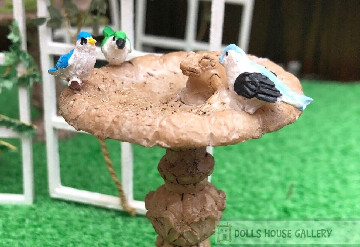 Three Colourful Birds New Colours, Dolls House Miniatures, Garden, Animals