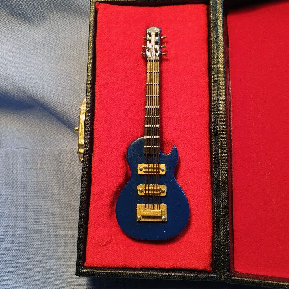 Blue Gibson Guitar With Hard Case , Miniature Musical Instrument 1.12 Scale