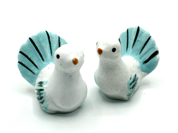 Pair of Turtle Doves, Dolls House Miniatures, Birds Outdoor Animals 1/12 Scale