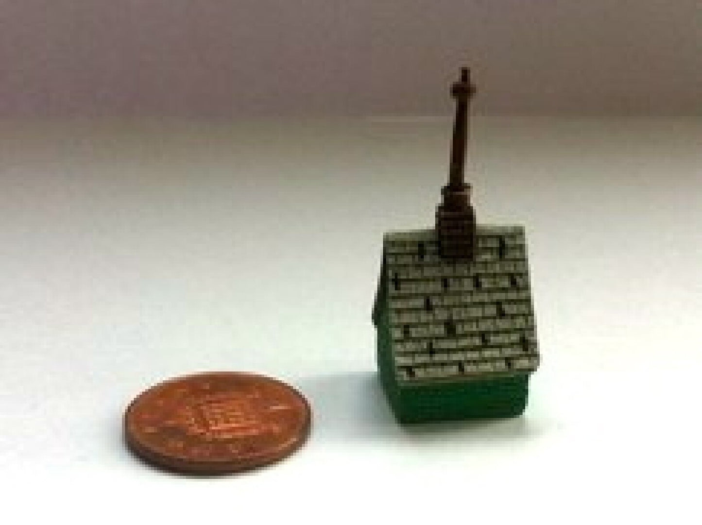 Green Cottage Bird house, Dolls House Miniature, Garden 1.12 Scale