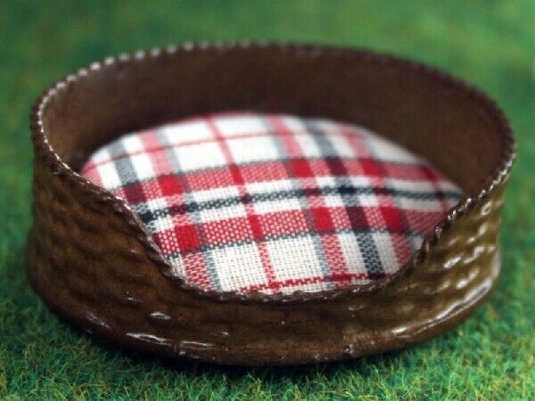 Pet Basket, Dolls House Miniature, Dog Cat Basket Bed