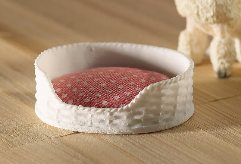 Pink & White Dog or Cat Basket, Dolls House Miniature Pet Bed, 1.12 Scale
