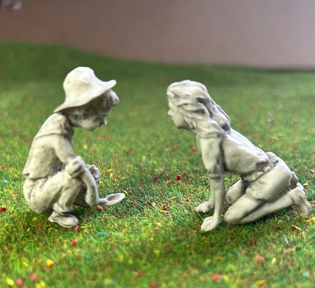 Boy & Girl Statue, Garden Accessory, Dolls House Miniature, Mansion Gardens
