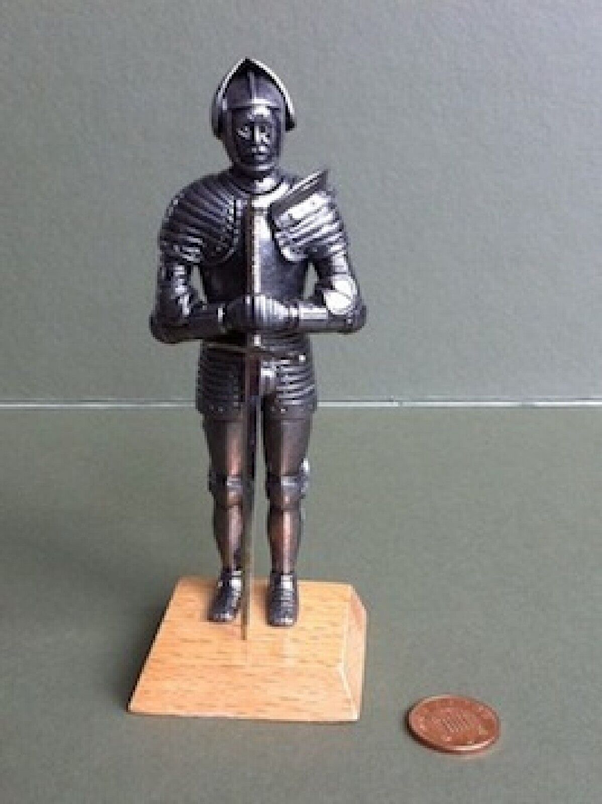 Foot Combat Armour, King Henry VIII, Dolls House Miniature, Knight Figure, Metal