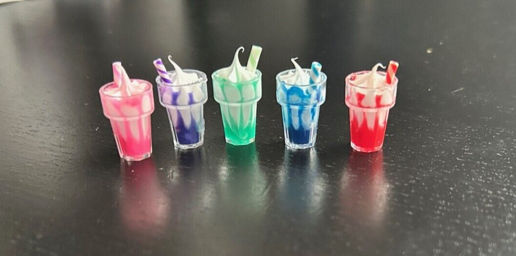 One Ice Cream Cup, Dolls House Miniatures Food, 1.12 Scale Miniature, ONE ONLY