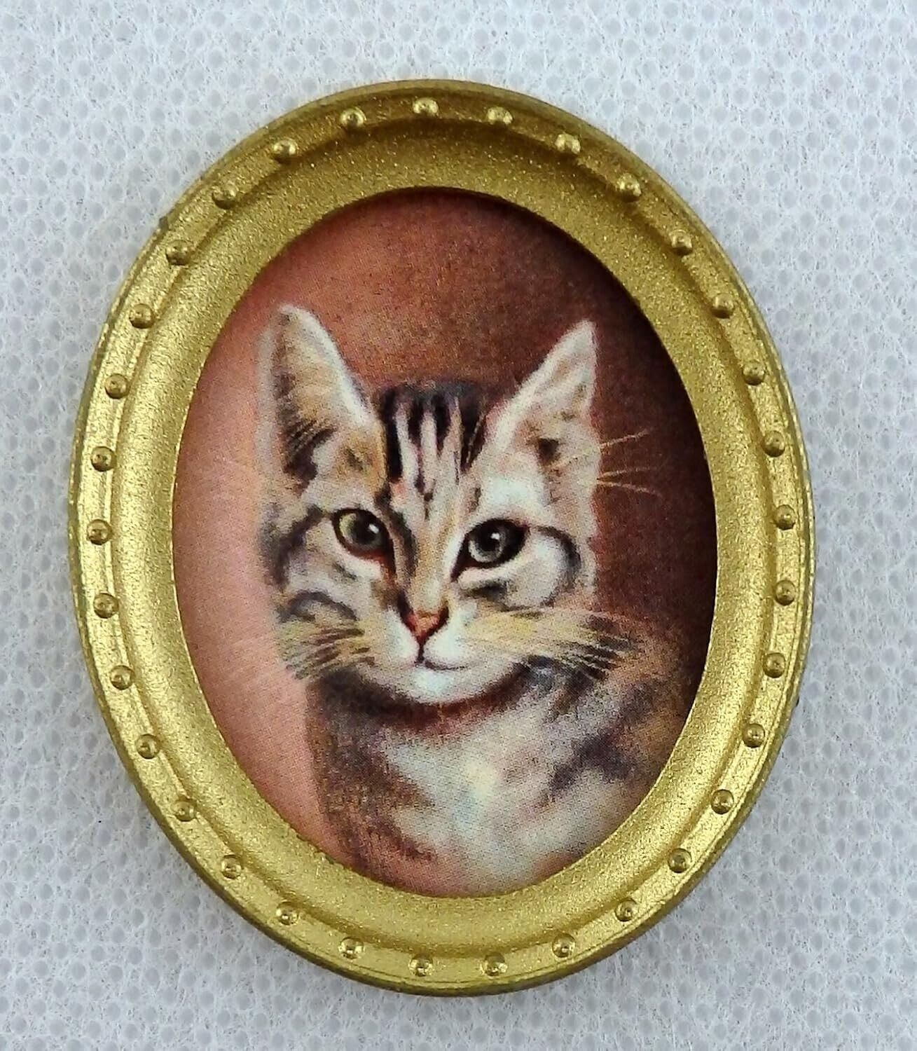 Cat in a oval gold frame, Doll House Miniature, Wall Decor 1.12 Scale