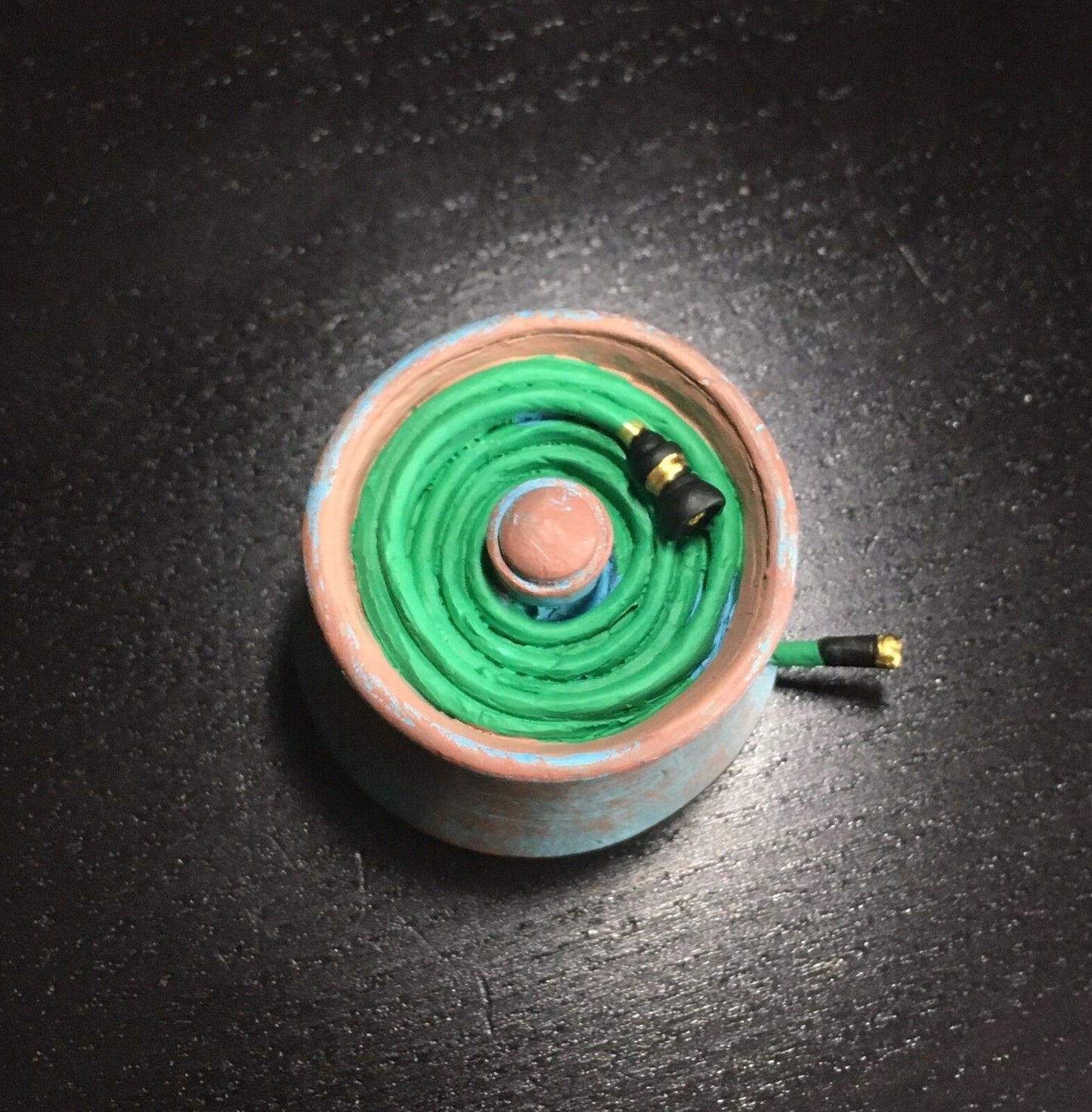 Garden Hose Pipe, Dolls House Miniatures, Garden Accessory, Tools 1.12 Scale