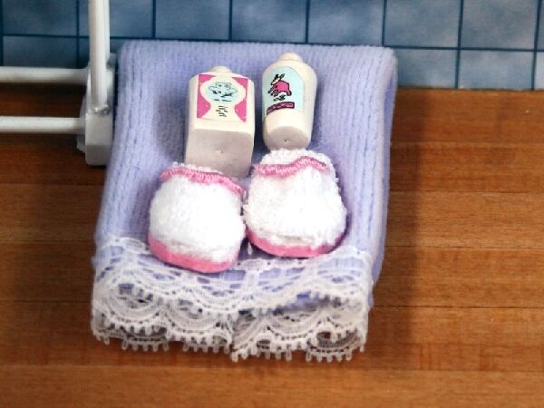 Lavender Wash Accessories, Dolls House Miniatures 1.12 Scale Bathroom Accessory