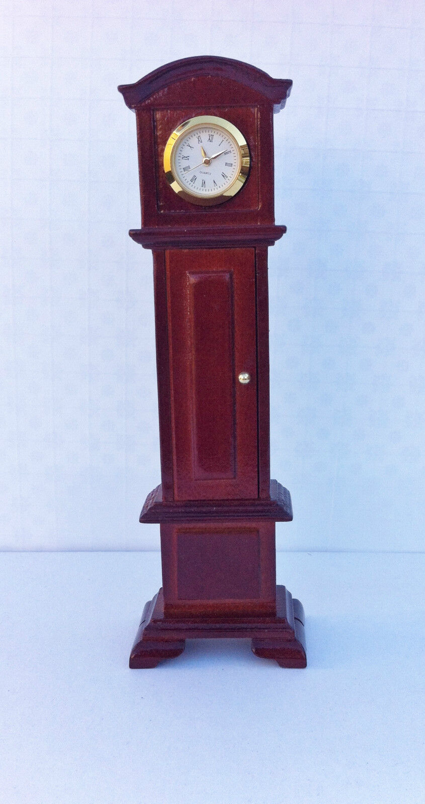 Working Grandfather Clock Choice of Two Colours, Dolls House Miniature, Ornament