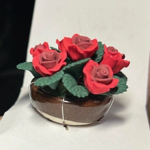 Roses, Dolls House Miniature, Flowers 1/12 Scale Display, Miniatures