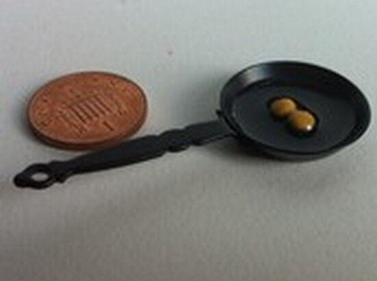 Black Pan With Eggs, Dolls House Miniatures, Kitchen Accessory, Cooking Frying