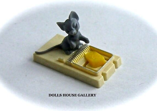 Mouse on a Trap, Dolls House Miniature Pets & Animals 1/12 scale Rodent