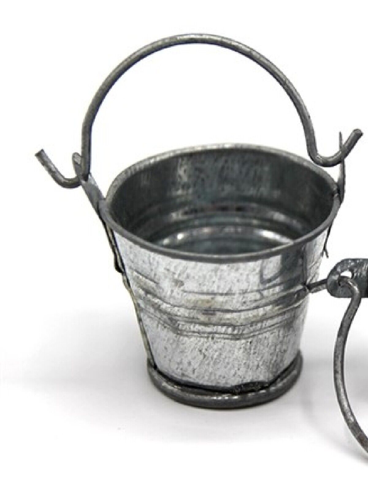 Small Metal Bucket Dolls House Miniatures, kitchen Cleaning Accessory 1.12 Scale