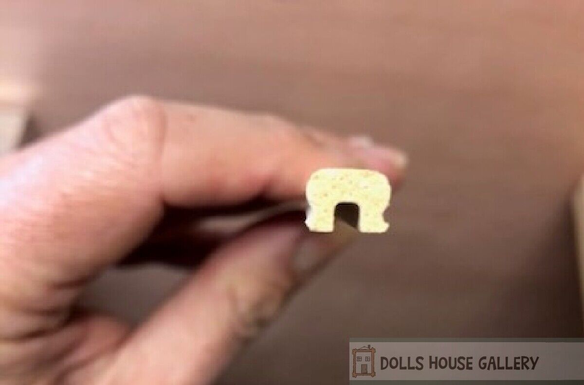 1 Length Of Stair Banister Rail  43cm (Style B) Dolls House Miniature Railing