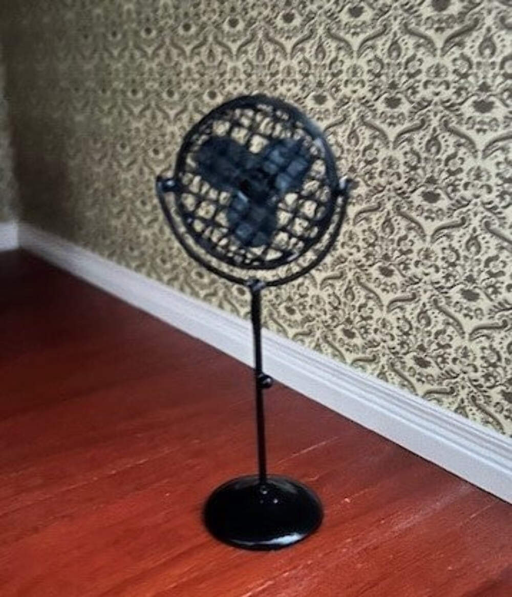 Dolls House Black Floor Standing Fan, Miniature Fan, 1.12 Scale Made of Metal