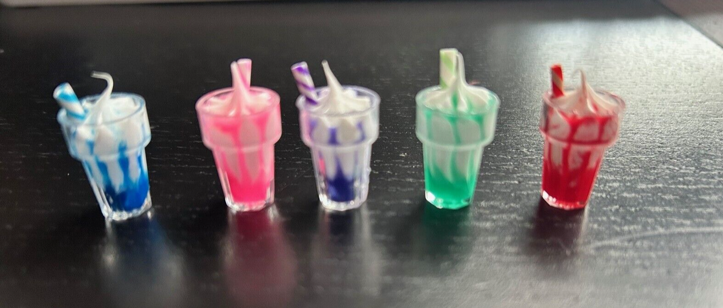 One Ice Cream Cup, Dolls House Miniatures Food, 1.12 Scale Miniature, ONE ONLY