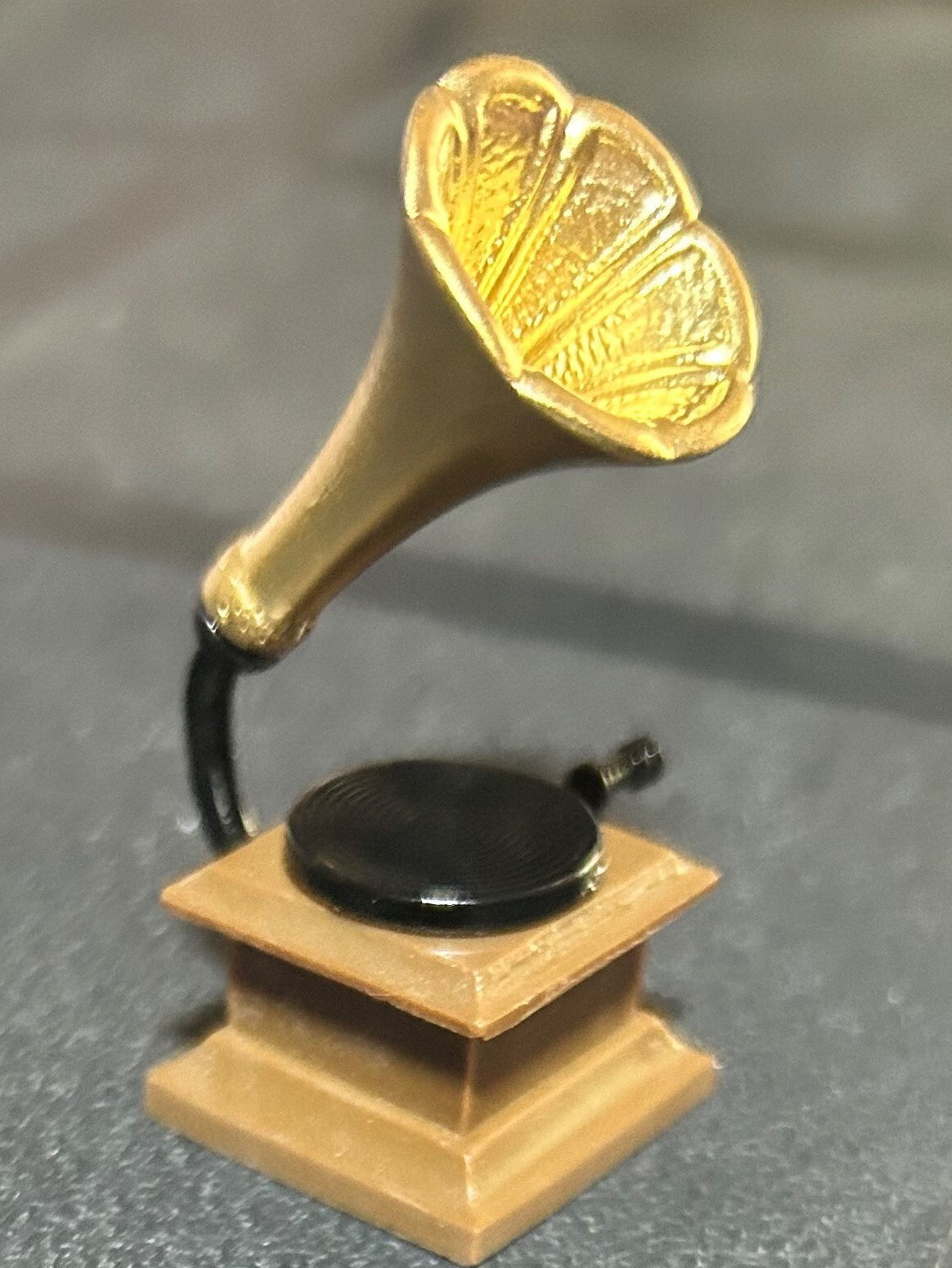 Gramophone, Miniature Dolls House Accessory. Music Room