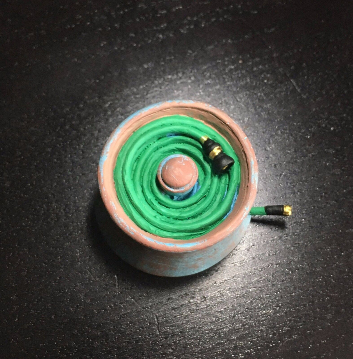 Garden Hose In Pot, Dolls House Miniatures, Garden Accessory, Tools 1.12 Scale