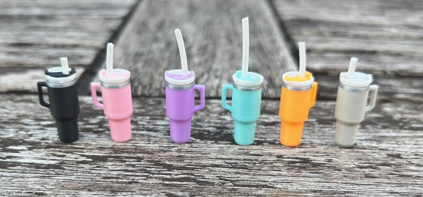 Thermal Cup With Lid & Straw, Dolls House Miniature, Price is For ONE ONLY