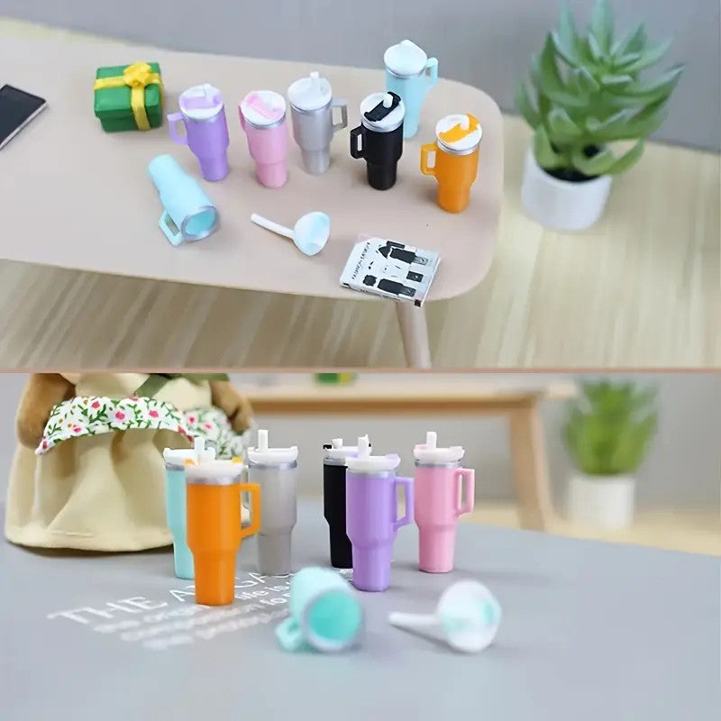 Thermal Cup With Lid & Straw, Dolls House Miniature, Price is For ONE ONLY