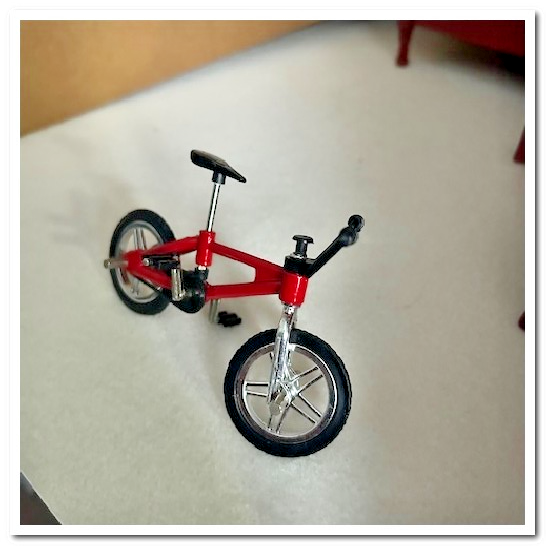 Bmx Bike, Dolls House Miniature, Miniature Bicycle, 1.12 Scale