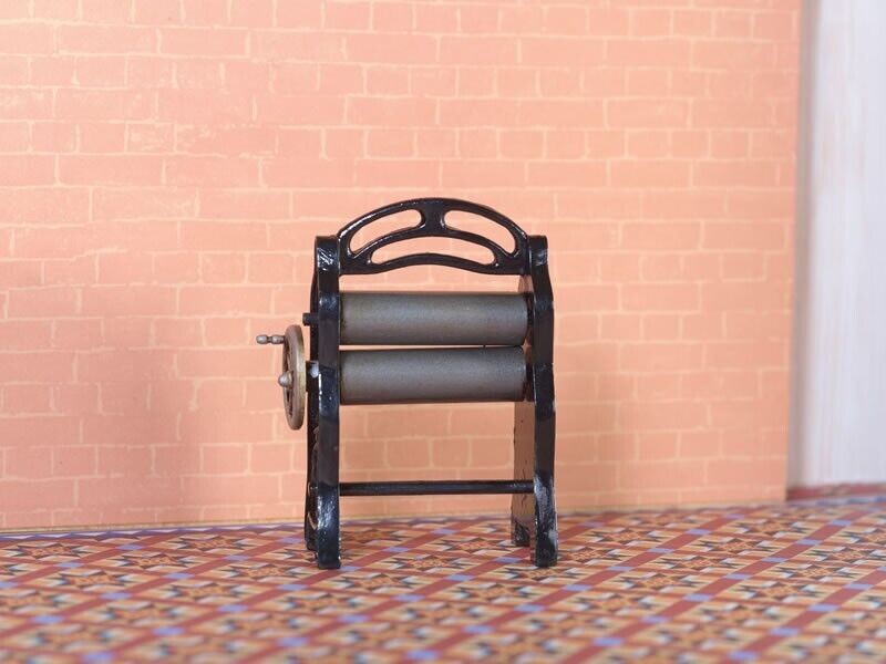 Mangle, Doll House Miniature. 1.12th Scale Miniatures, Laundry, Wash Room