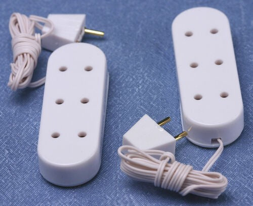 Pack of Two Triple Extensions / Sockets Miniatures 1:12th Scale 12 Volt System