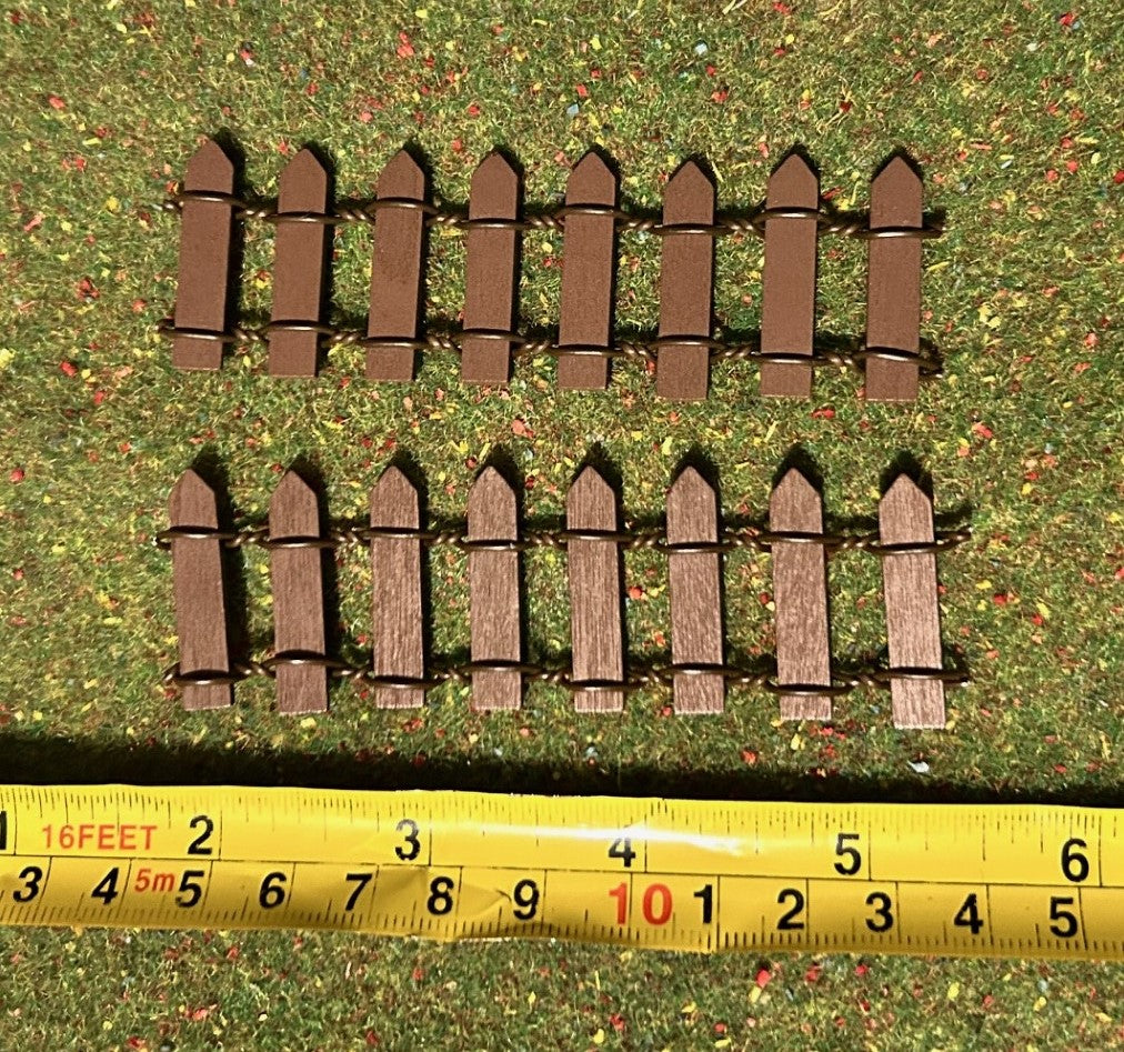 2 Pieces of Miniature Picket Fence, Brown Or White