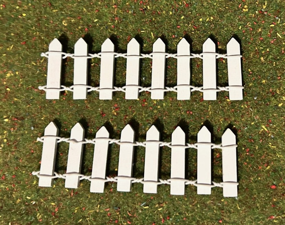 2 Pieces of Miniature Picket Fence, Brown Or White