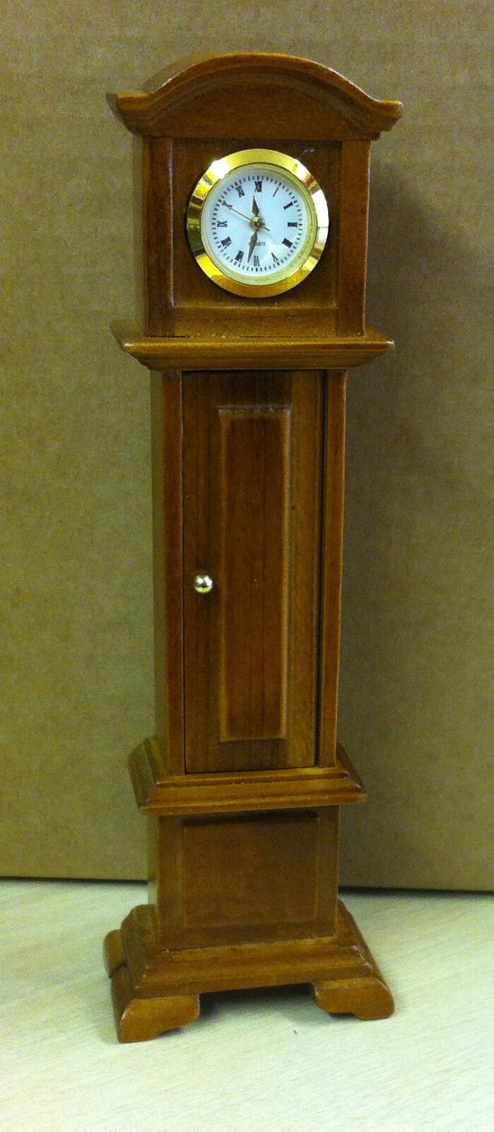 Working Grandfather Clock Choice of Two Colours, Dolls House Miniature, Ornament