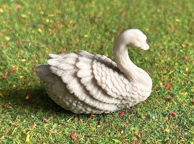 Miniature Swan, Decorative Miniature Garden Statue, Dolls House Miniatures