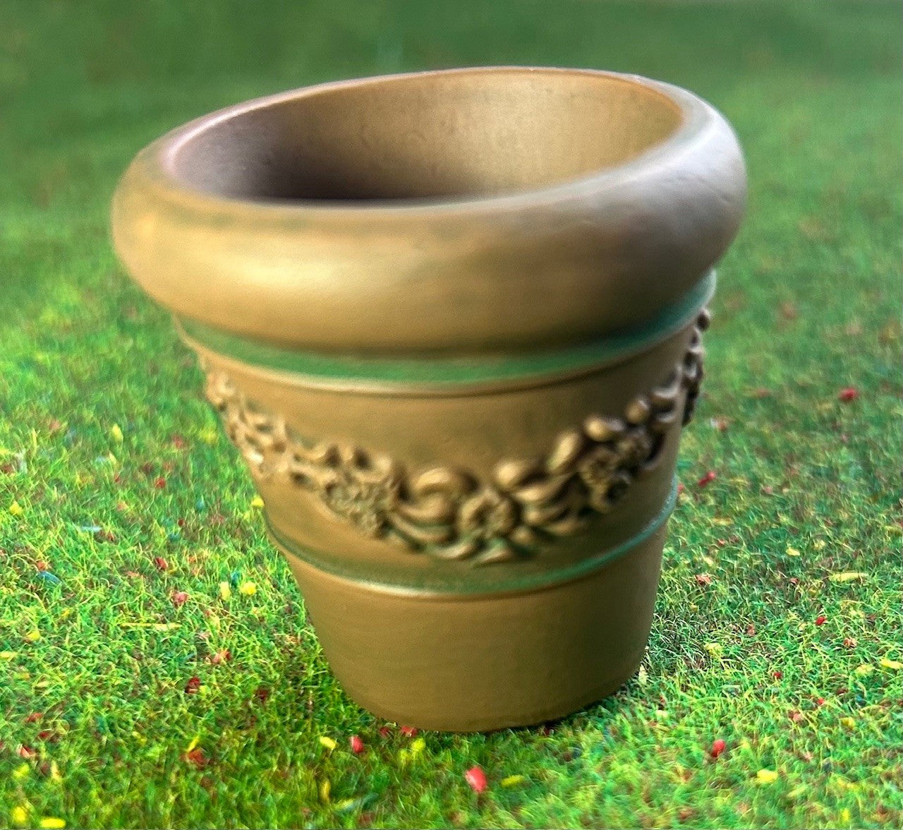 Doll House Pot / Planter Terracotta, Miniature Garden Accessory 1.12 Flowers