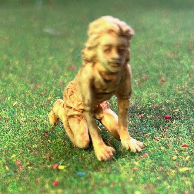 Girl Statue, Garden Accessory, Dolls House Miniature, Mansion Gardens