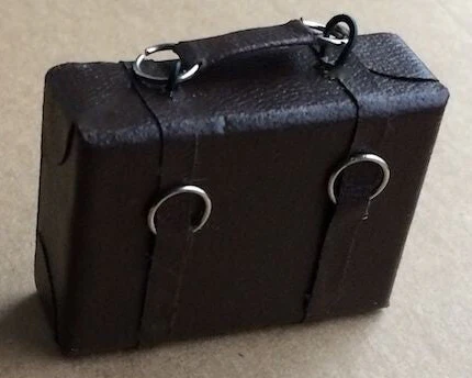 Medium Suitcase in Brown, Dolls House Miniature Dolls Accessory 1.12 Scale